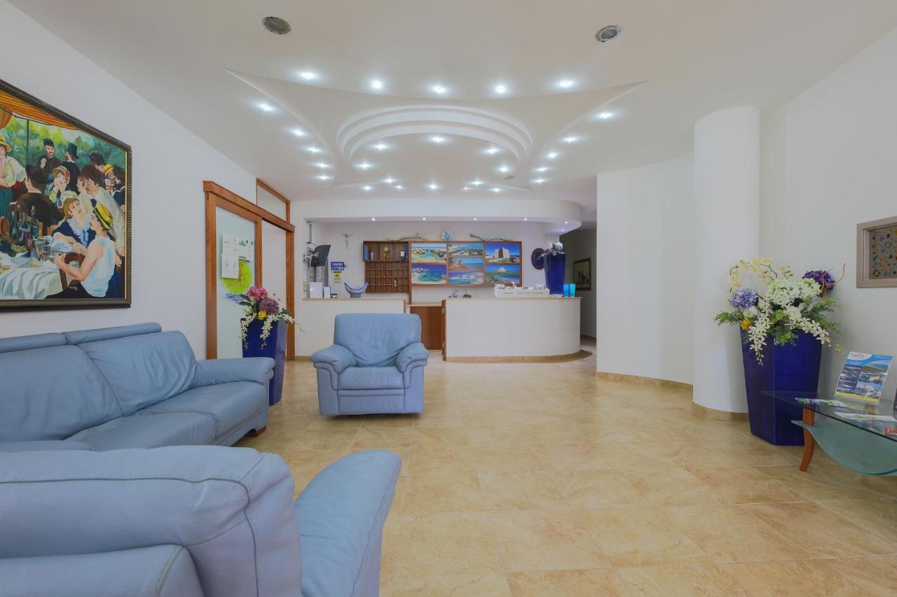 Hotel Corallo ตอร์เรซานตาซาบีนา ภายนอก รูปภาพ