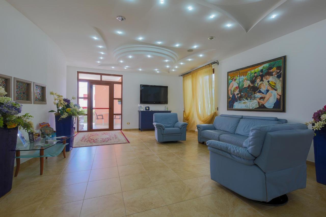 Hotel Corallo ตอร์เรซานตาซาบีนา ภายนอก รูปภาพ