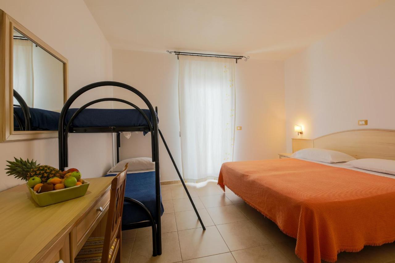 Hotel Corallo ตอร์เรซานตาซาบีนา ภายนอก รูปภาพ