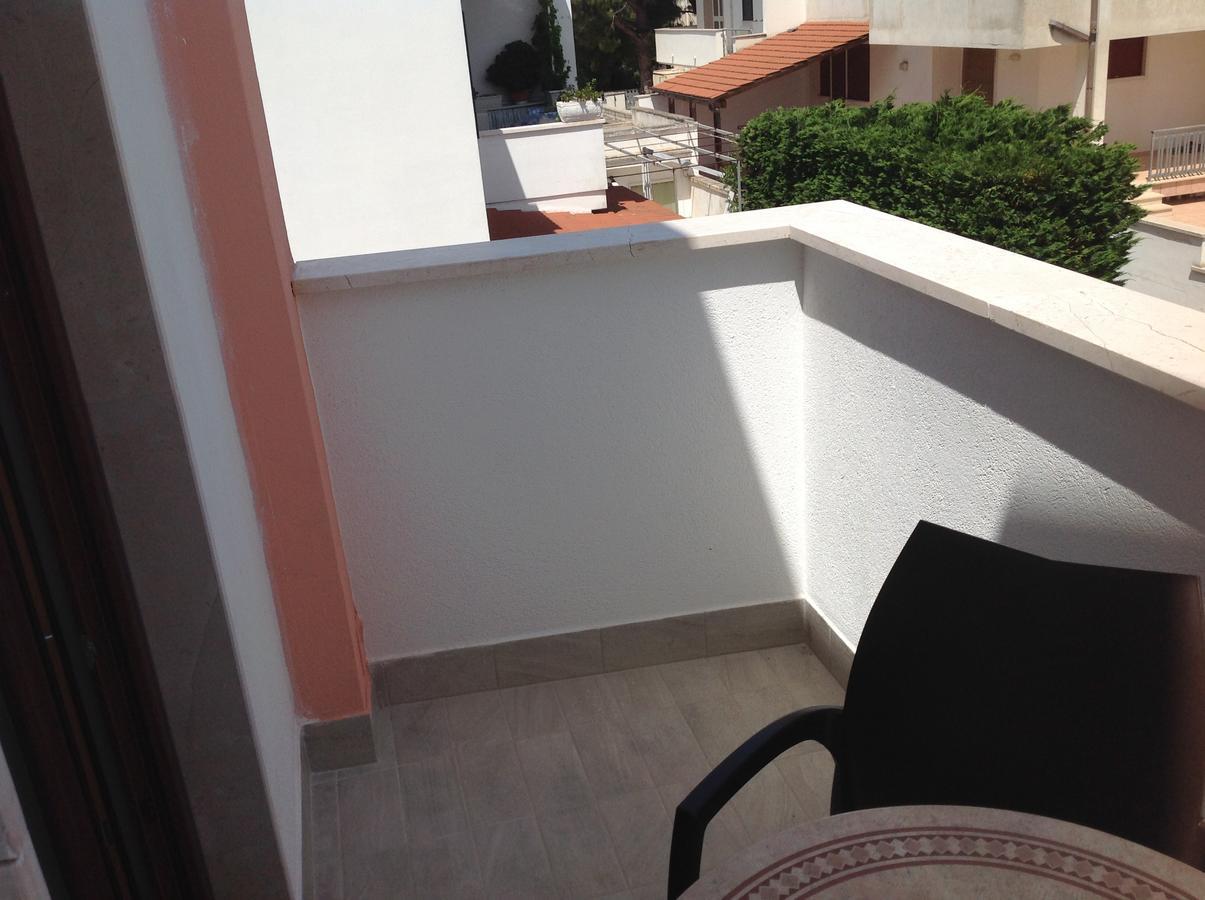 Hotel Corallo ตอร์เรซานตาซาบีนา ภายนอก รูปภาพ